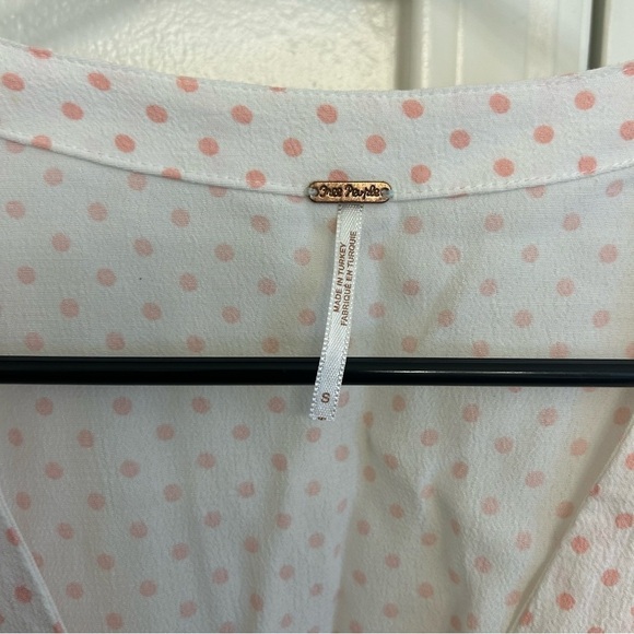 Free People Love Street Top Pink Polka Dots Size Small Blouse Date Night - Picture 5 of 9